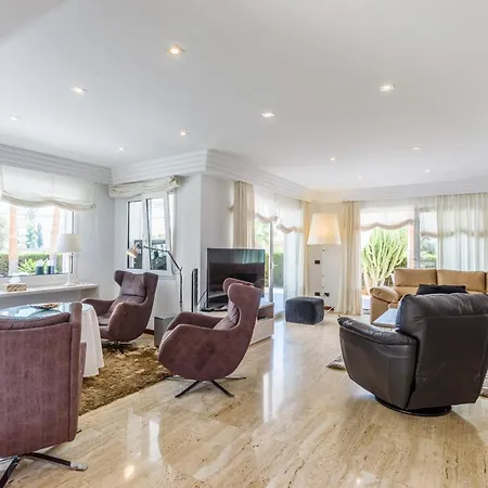 Pedro, Llenaire Hébergement de vacances