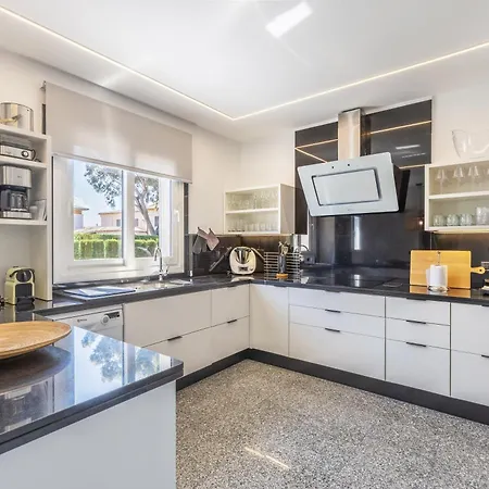 Pedro, Llenaire 度假居 波连萨港